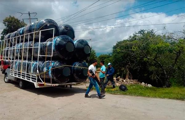 Lucha de Antorcha rinde frutos; logran tinacos subsidiados