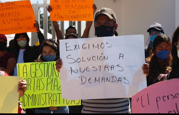 SEP-Puebla deja sin maestros a niños y jóvenes