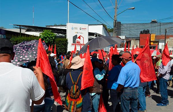 Hazael Flores reprime el derecho de organización