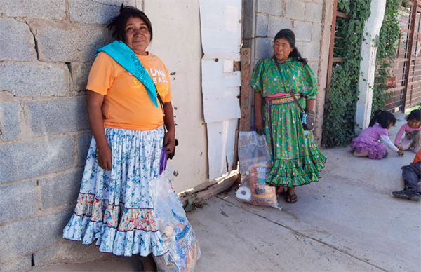 Entregan despensas en La Noria y Jardines de Oriente