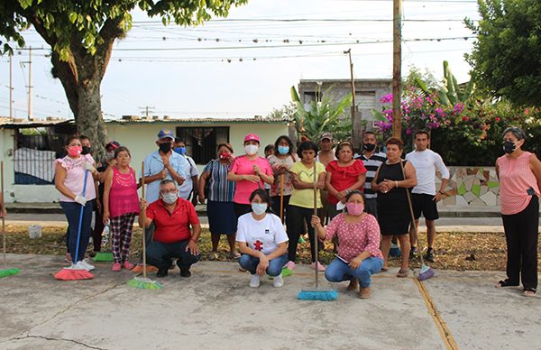 Realizan faena en colonia antorchista de Córdoba