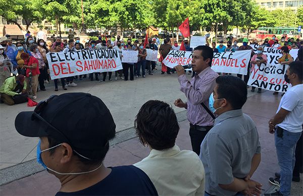 Gobernadora de Sonora provoca plantón 