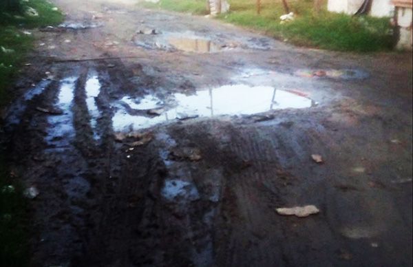 Habitantes de Arroyo de los Franceses solicitan a las autoridades se arreglen sus calles