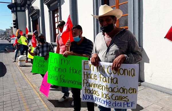 Cadenas humanas protestan contra recortes morenistas al PEF 2021