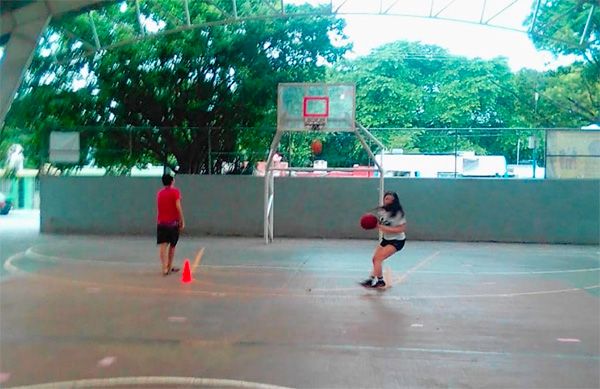 Avanzan los entrenamientos del Club Antorchista de Bßsquetbol