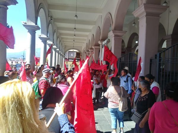 Antorchistas exigen que ayuntamiento de Xalapa solucione sus peticiones