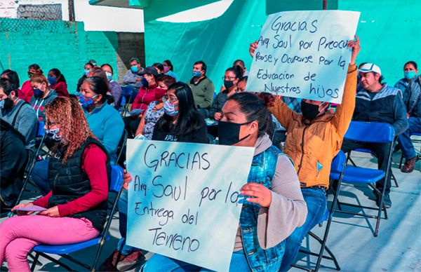 Dignifican escuelas de Santa María Nativitas y Ciudad Alegre