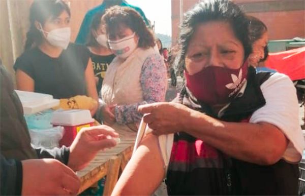 Antorcha lleva campaña de vacunación contra influenza a GAM