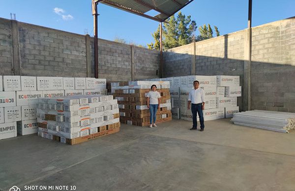 Continúa entrega de calentadores solares en Villa de Ramos