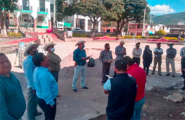 Antorchistas entregan pliego petitorio a gobierno de Zumpahuacán