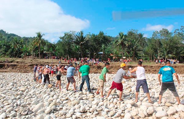 Unidad y fraternidad, salvación para damnificados en Tabasco 