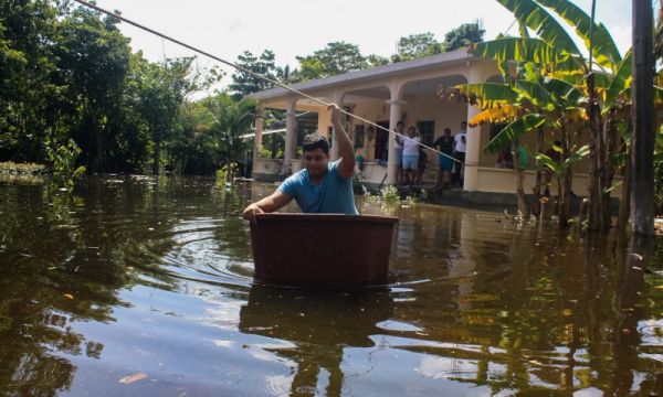 Morena se olvida de los damnificados 