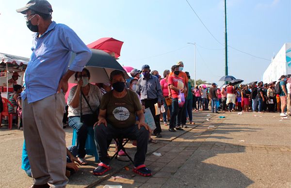 Morena niega ayuda a dos tercios de los damnificados de Tabasco