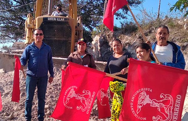 Inicia apertura de calles en la colonia Aquiles Córdova Morán