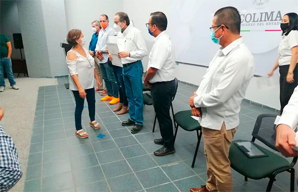 Antorcha y gobierno entregan escrituras a antorchistas de Colima