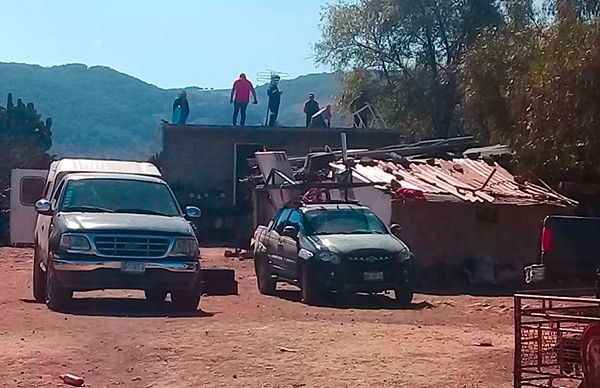 Antorcha alumbra a Las Pereas con celdas solares