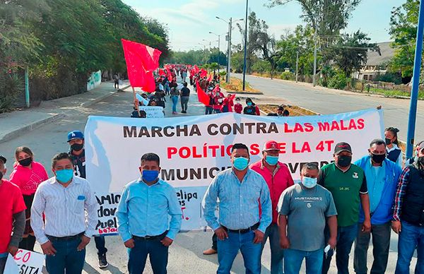 Con marcha exhibe Antorcha yerros de AMLO