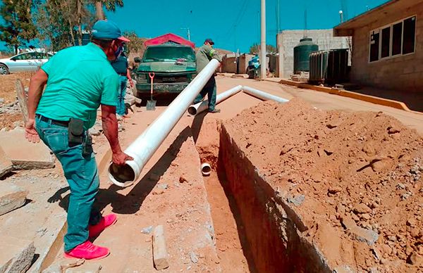 Antorcha lleva agua potable a colonias marginadas