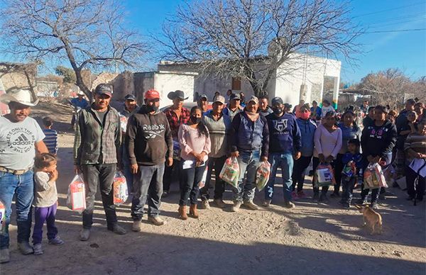 Antorcha apoya a familias más pobres de Vanegas en SLP