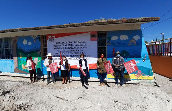 Construyen barda en preescolar de Moralillo