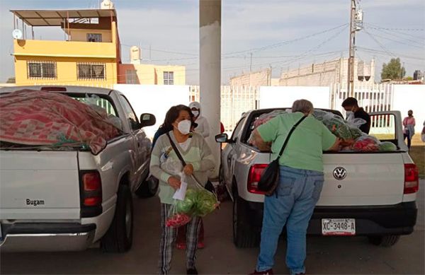 Lleva Antorcha despensas a colonias del sur