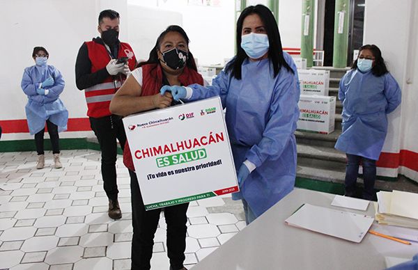 DIF Chimalhuacán amplía entrega concentradores y tanques de oxígeno