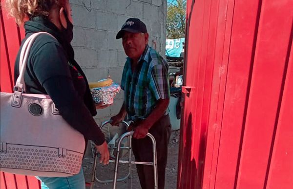 Estancia de Día de Ixcaquixtla reparte alimentos a domicilio