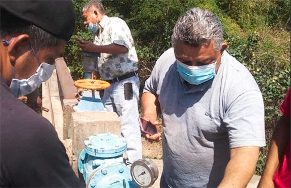 Continúa CAPAMA subsanando fallas del sistema de agua potable de Apalani