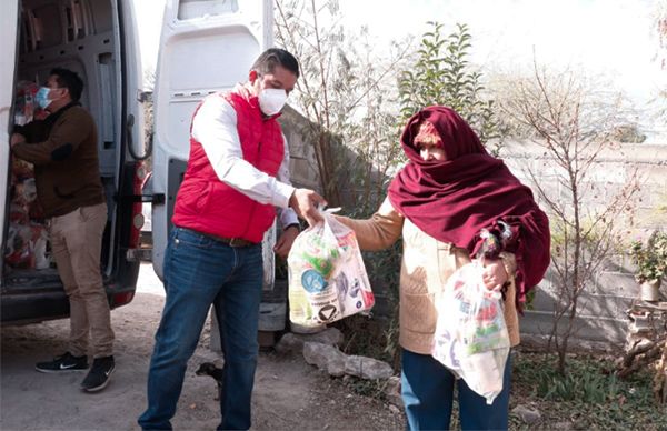 Mexquitic apoya a familias con despensas tras crisis por covid-19