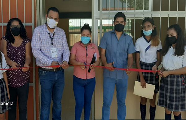 Antorchistas de Matacocuite inauguran infraestructura educativa