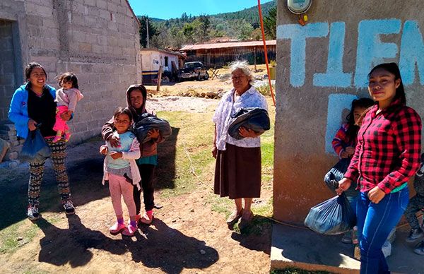 Familias maravatienses se benefician con apoyos alimentarios