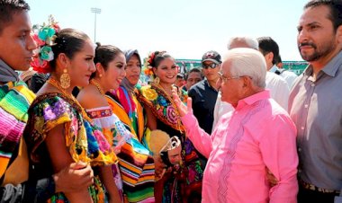 Ballets antorchistas aportan equidad a México