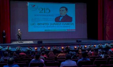 Conmemoramos el CCXV Aniversario del natalicio de Benito Juárez