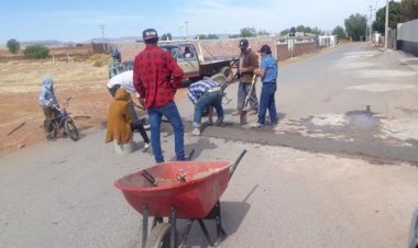 Antorchistas de San Isidro instalan reductores de velocidad