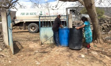 Ayuntamiento de Villa Hidalgo mantiene abasto de agua con pipas