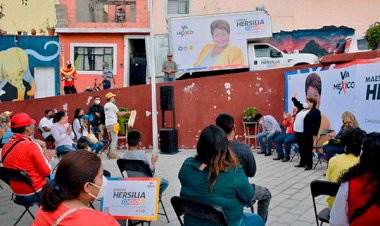 Visita Hersilia a atlixquenses del centro