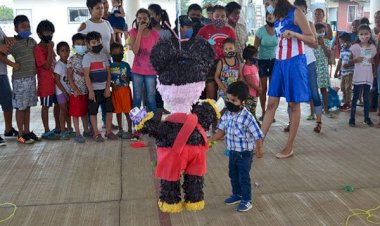 Infantes de Matacocuite celebran su día