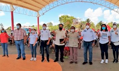 Emotiva celebración a las mamás en la colonia Fraternidad Antorchista