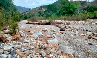 Piden rehabilitación de puente en ejido San Lucas; lleva 10 años sin mantenimiento 