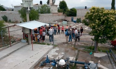 Ayuntamiento de Charcas beneficiará a más de dos mil personas con obra de agua potable