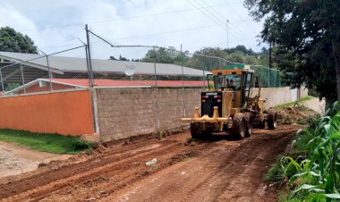 Logran en Altotonga revestimiento del tramo carretero que conecta a los “3 tepozotecos”.