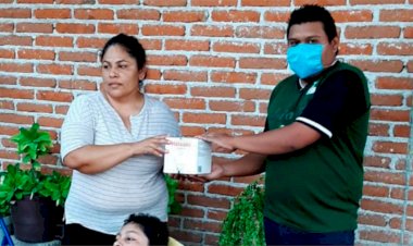 Antorcha sigue apoyando con la entrega de medicamentos a gente en situación precaria