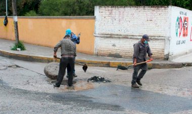 Sigue trabajando el departamento de Obras Públicas en Charcas