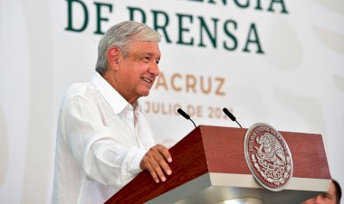 AMLO minimiza tercera ola de covid-19