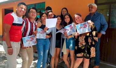 Reconocimiento a la labor de jóvenes artistas de Charcas