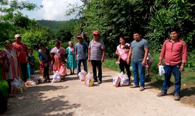 Antorcha hizo gestión y entrega de apoyo alimentario en el Barrio Tzi tzol, Tancanhuitz