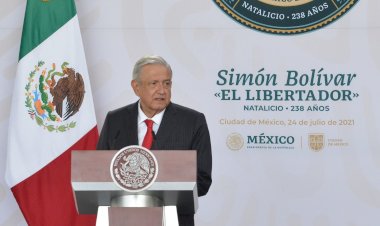 AMLO, en el país de las maravillas