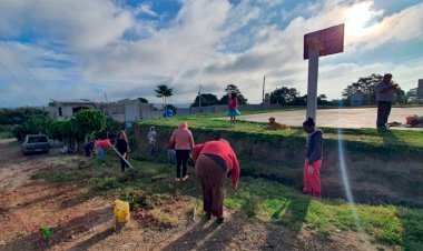 Habitantes de Amozoc mejoran sus colonias