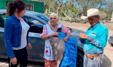 Entrega Antorcha medicamentos y apoyos sociales en Armadillo de los Infante