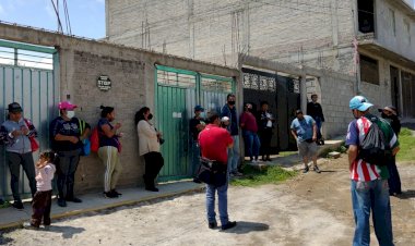 Antorchistas en Ixtapaluca se reúnen con vecinos para realizar gestorías